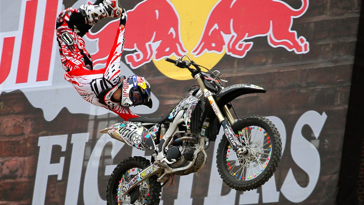 New Zealand’s Levi Sherwood recharged London’s iconic Battersea Power Station as he won the fifth stop of the Red Bull X-Fighters World Tour 2010 in the British capital.