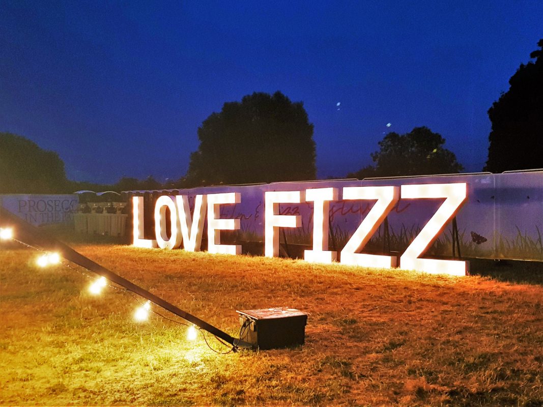 Love and fizz, Prosecco in the Park is set to burst in to life alongside the beautiful Thames riverside location in Abingdon this summer!